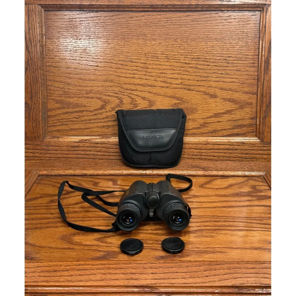Minolta Compact Binoculars 8x25 6.7 Degree Black with Case and Strap